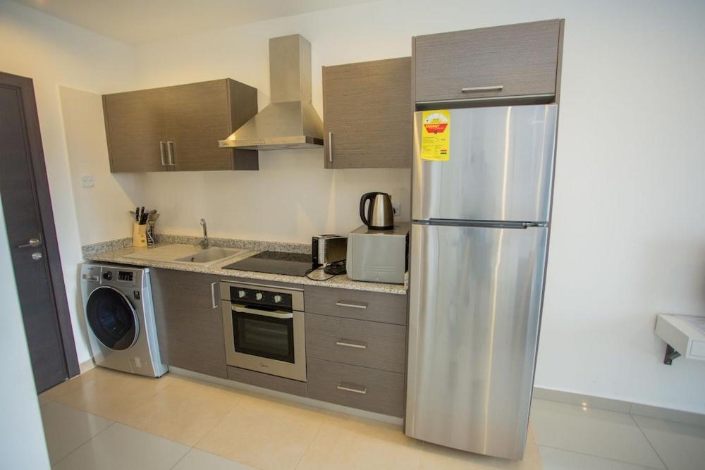 The Gallery Luxury Apartments Аккра Экстерьер фото